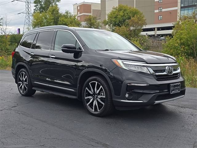 2019 Honda Pilot Touring — SUV — 40,635 mi — Brookfield, WI