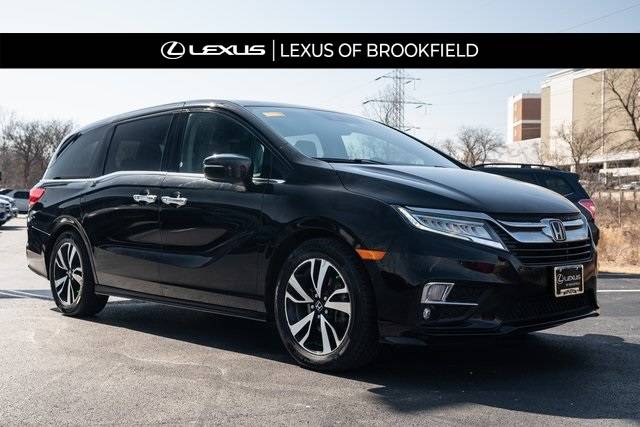 2018 Honda Odyssey Elite — Minivan — 107,746 mi — Brookfield, WI