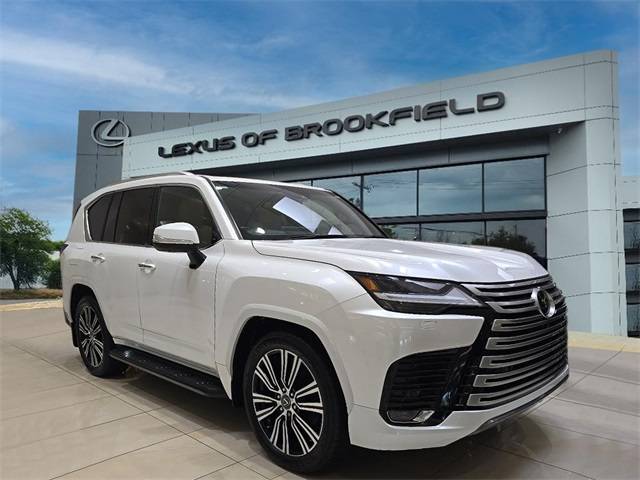 2022 Lexus LX LX 600 Luxury — SUV — 13,300 mi — Brookfield, WI