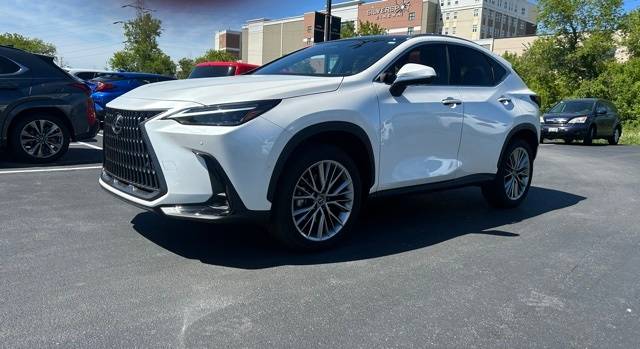 2024 Lexus NX NX 350h Luxury — SUV — 15,680 mi — Brookfield, WI