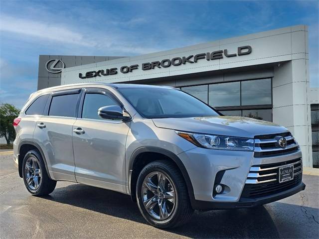 2018 Toyota Highlander Limited Platinum — SUV — 17,368 mi — Brookfield, WI