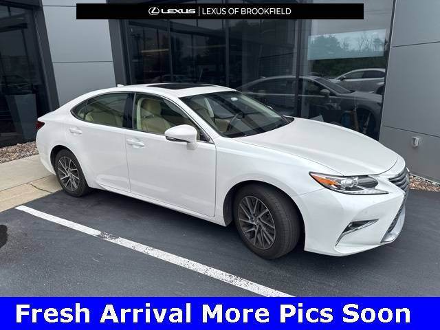 2016 Lexus ES ES 350 — Sedan — 48,539 mi — Brookfield, WI