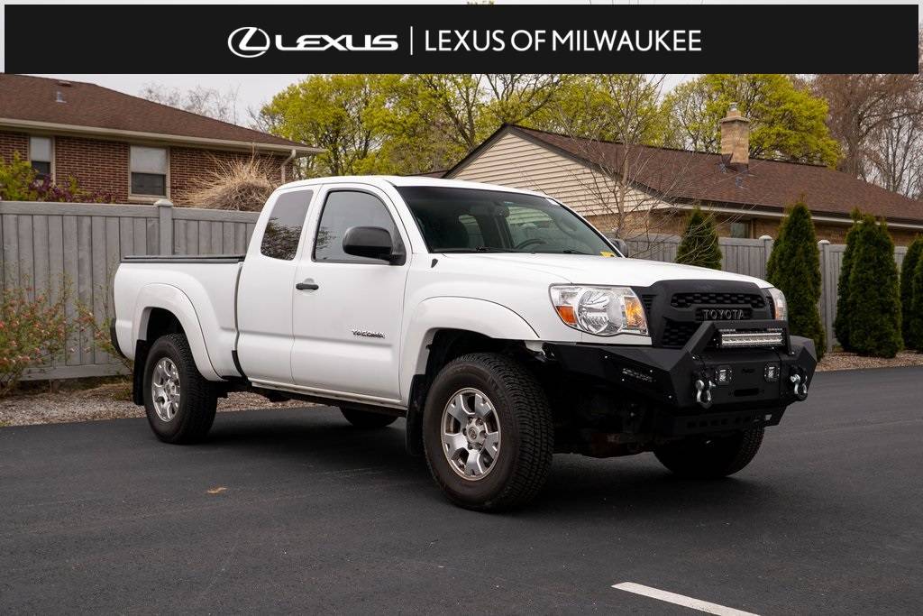 2011 Toyota Tacoma Base — Pickup Truck — 318,110 mi — Glendale, WI