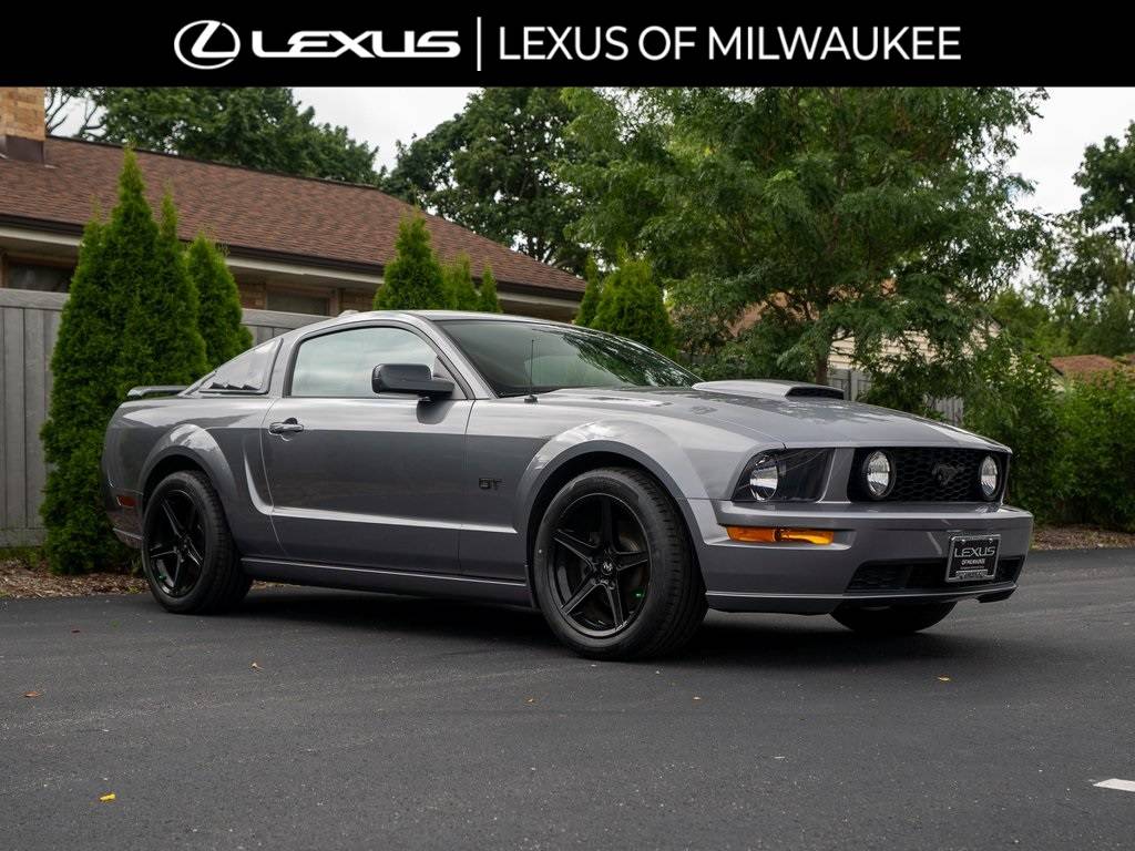 2007 Ford Mustang GT Deluxe — Coupe — 56,120 mi — Glendale, WI