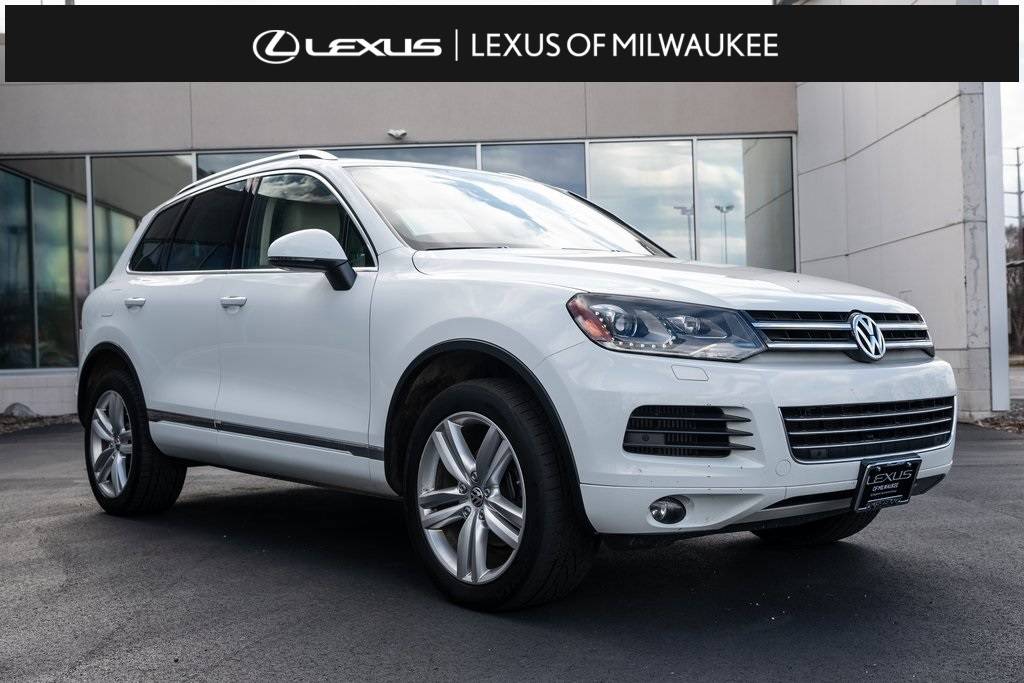2013 Volkswagen Touareg TDI Executive — SUV — 122,319 mi — Glendale, WI