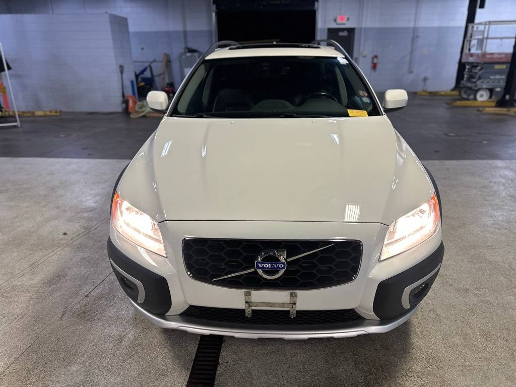 2016 Volvo XC70 T5 Premier — Wagon — 105,350 mi — Glendale, WI