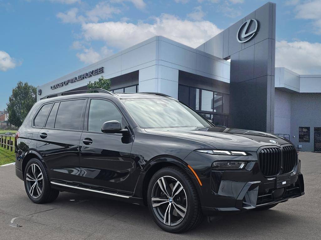 2023 BMW X7 40i — SUV — 48,392 mi — Glendale, WI