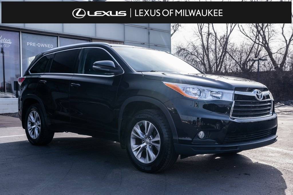 2015 Toyota Highlander XLE — SUV — 109,259 mi — Glendale, WI