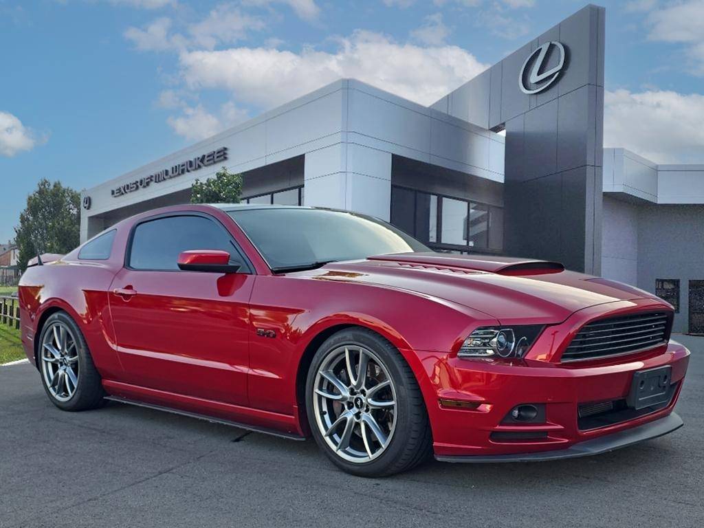 2013 Ford Mustang GT Premium — Coupe — 21,952 mi — Glendale, WI