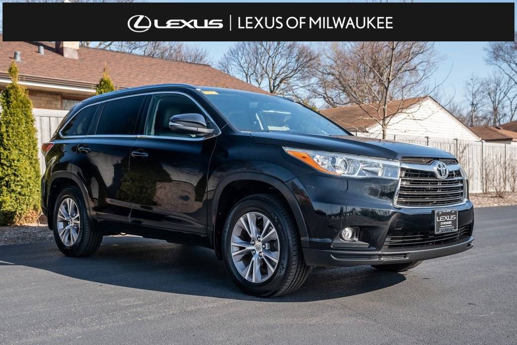 2015 Toyota Highlander XLE — SUV — 120,417 mi — Glendale, WI