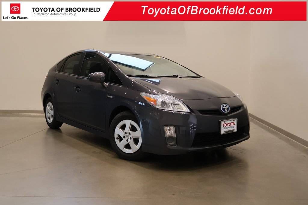 2011 Toyota Prius Two — Sedan — 122,105 mi — Brookfield, WI