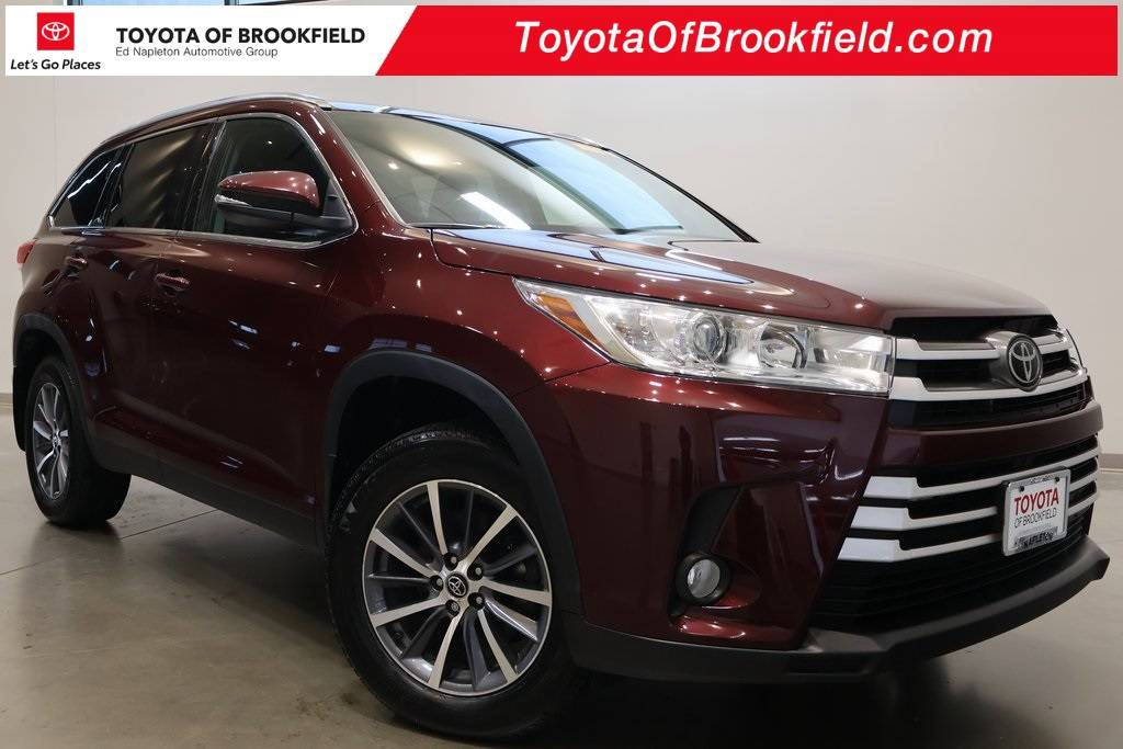 2019 Toyota Highlander XLE — SUV — 93,688 mi — Brookfield, WI