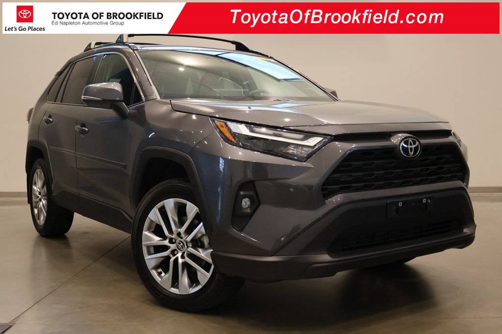 2024 Toyota RAV4 XLE Premium — SUV — 17,223 mi — Brookfield, WI