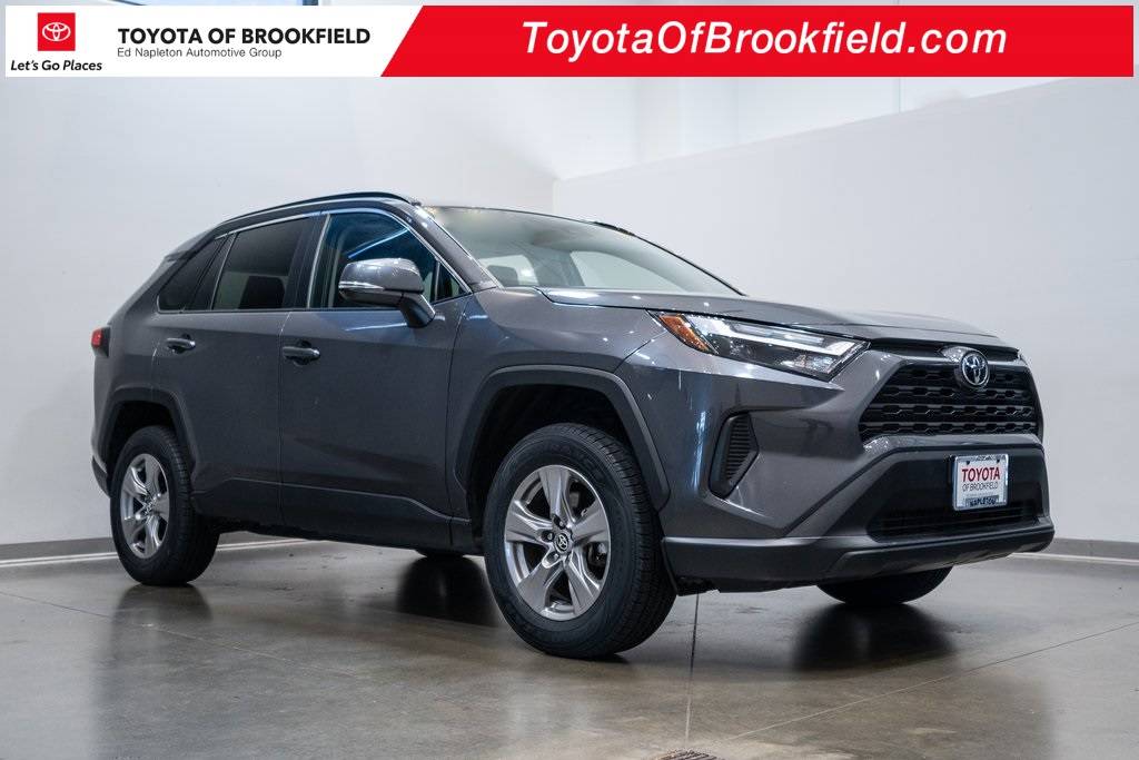 2024 Toyota RAV4 XLE — SUV — 39,138 mi — Brookfield, WI