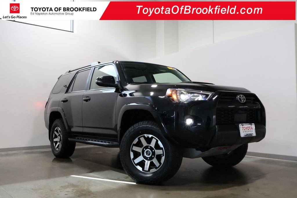 2024 Toyota 4Runner TRD Off Road Premium — SUV — 12,917 mi — Brookfield, WI
