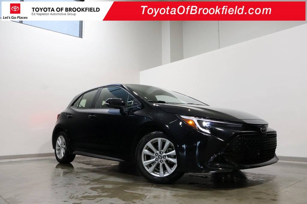 2024 Toyota Corolla Hatchback SE — Hatchback — 5,822 mi — Brookfield, WI