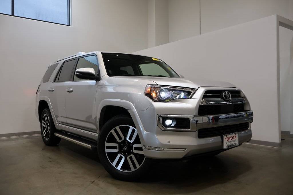 2021 Toyota 4Runner Limited — SUV — 34,264 mi — Brookfield, WI