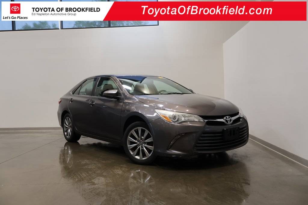 2016 Toyota Camry XLE — Sedan — 80,734 mi — Brookfield, WI