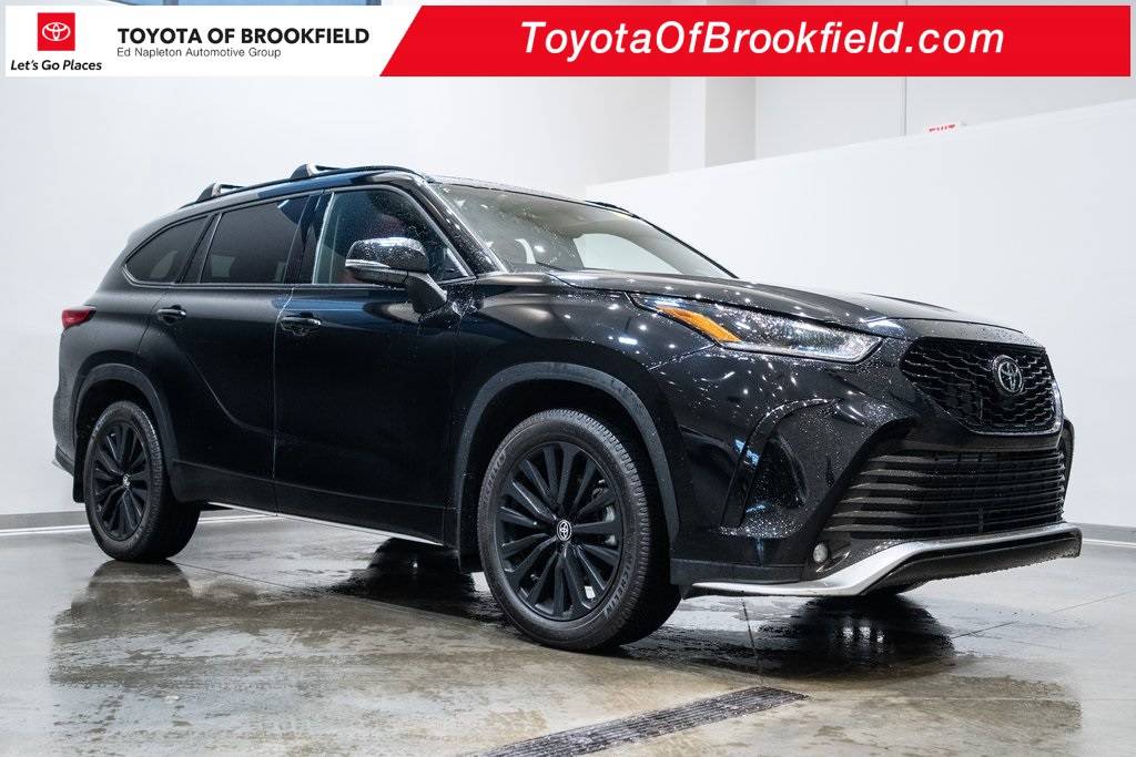 2023 Toyota Highlander XSE — SUV — 25,176 mi — Brookfield, WI