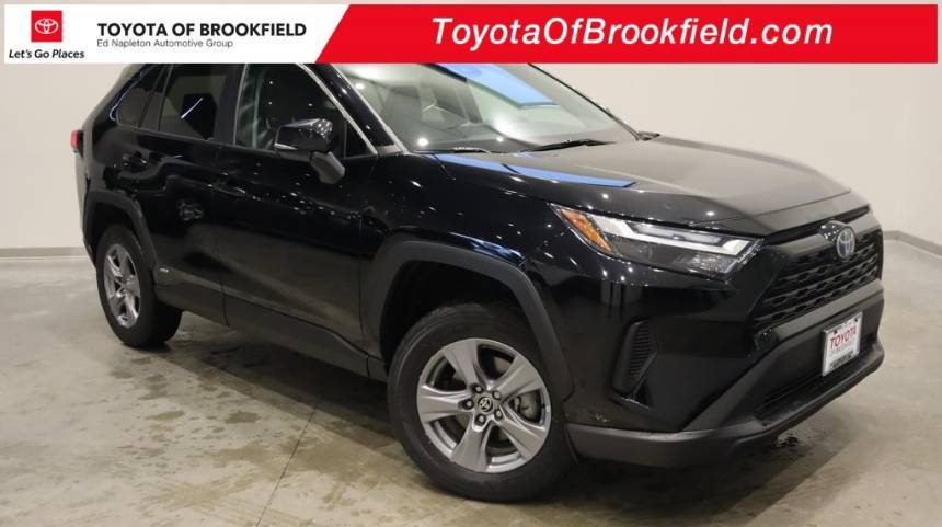 2022 Toyota RAV4 Hybrid XLE — SUV — 24,055 mi — Brookfield, WI