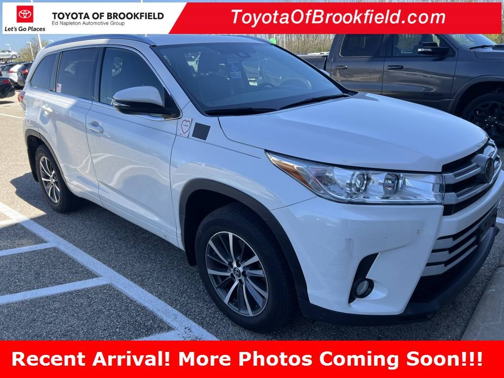 2018 Toyota Highlander XLE — SUV — 23,449 mi — Brookfield, WI