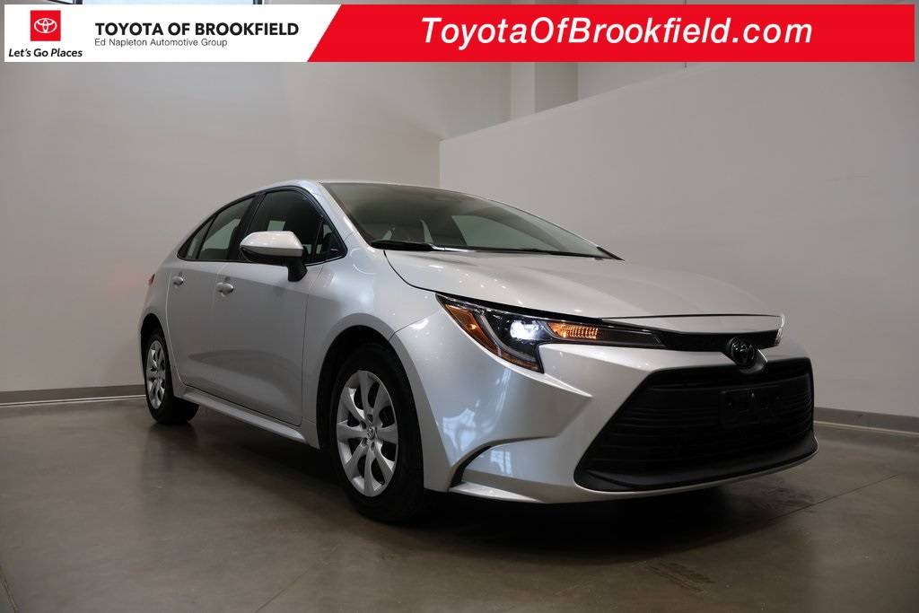 2023 Toyota Corolla LE — Sedan — 38,144 mi — Brookfield, WI