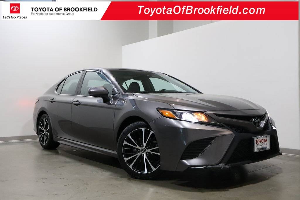 2020 Toyota Camry SE — Sedan — 100,711 mi — Brookfield, WI