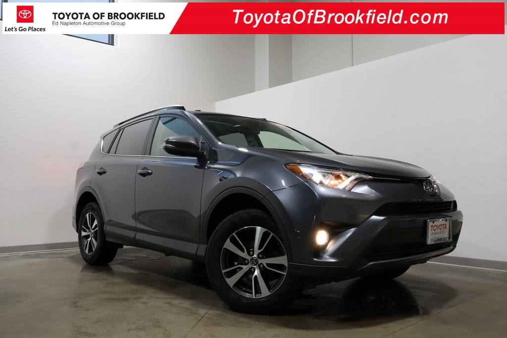 2017 Toyota RAV4 XLE — SUV — 90,157 mi — Brookfield, WI