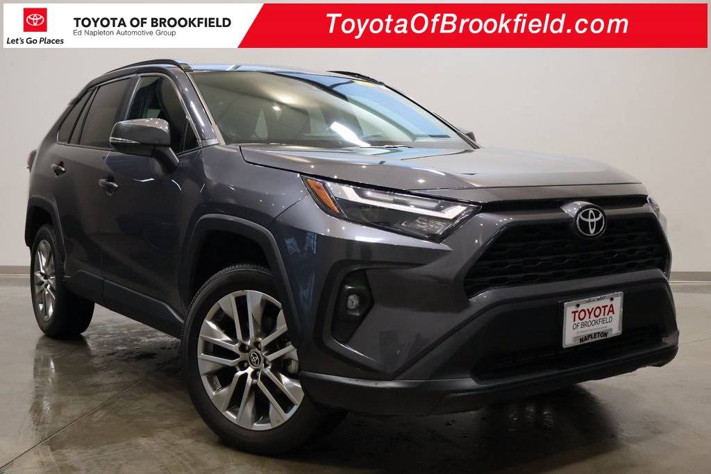 2022 Toyota RAV4 XLE Premium — SUV — 21,774 mi — Brookfield, WI