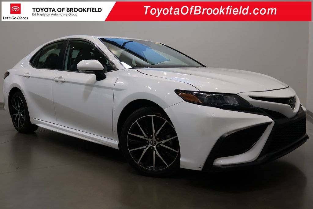 2023 Toyota Camry SE — Sedan — 57,261 mi — Brookfield, WI