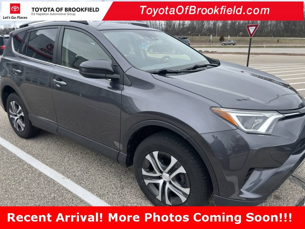 2018 Toyota RAV4 LE — SUV — 72,730 mi — Brookfield, WI