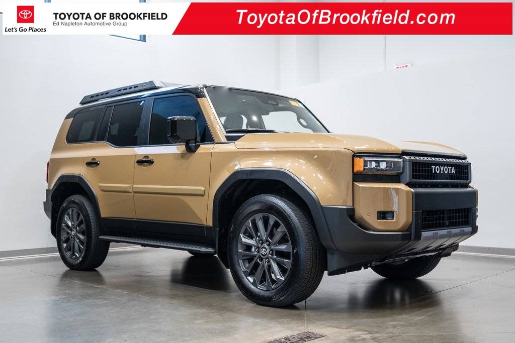 2025 Toyota Land Cruiser Base — SUV — 3,769 mi — Brookfield, WI