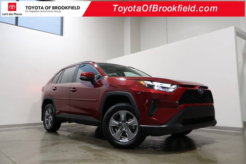 2024 Toyota RAV4 Hybrid XLE — SUV — 5,360 mi — Brookfield, WI