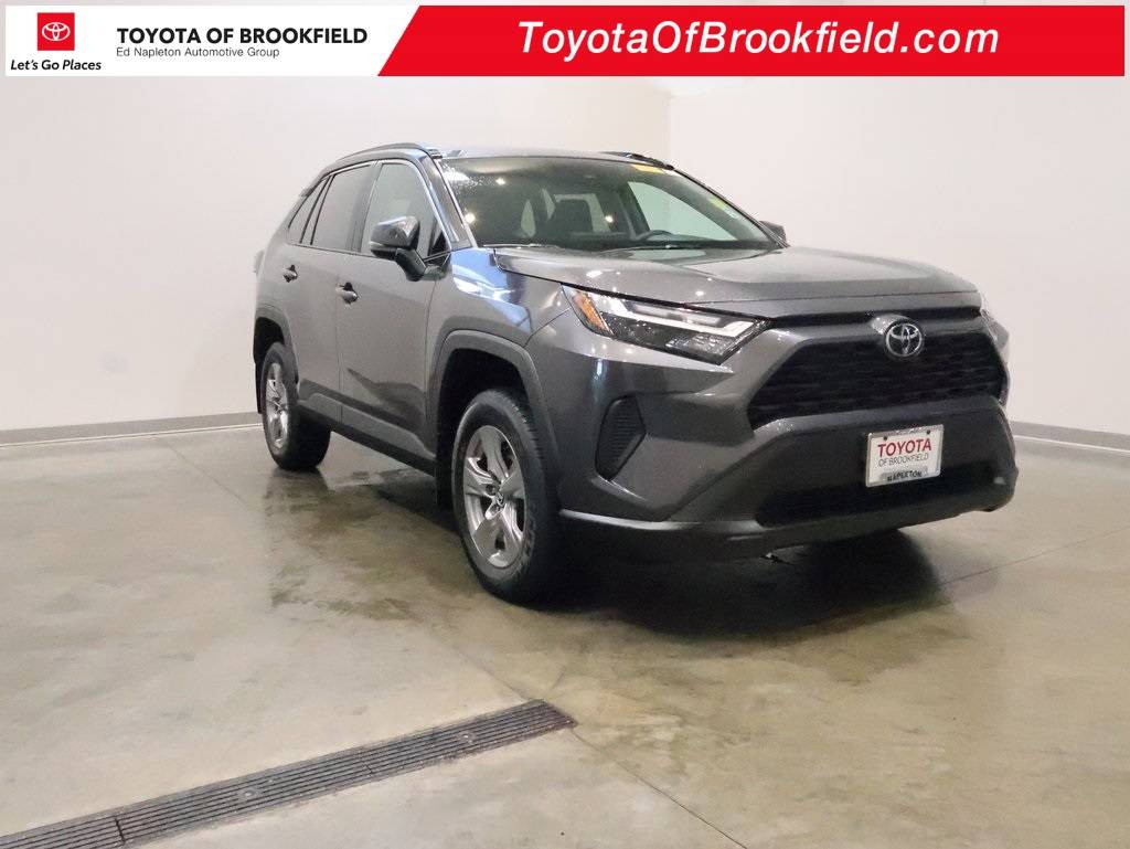2021 Toyota RAV4 Hybrid XLE — SUV — 46,411 mi — Brookfield, WI