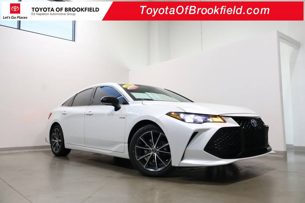 2021 Toyota Avalon Hybrid XSE — Sedan — 52,552 mi — Brookfield, WI