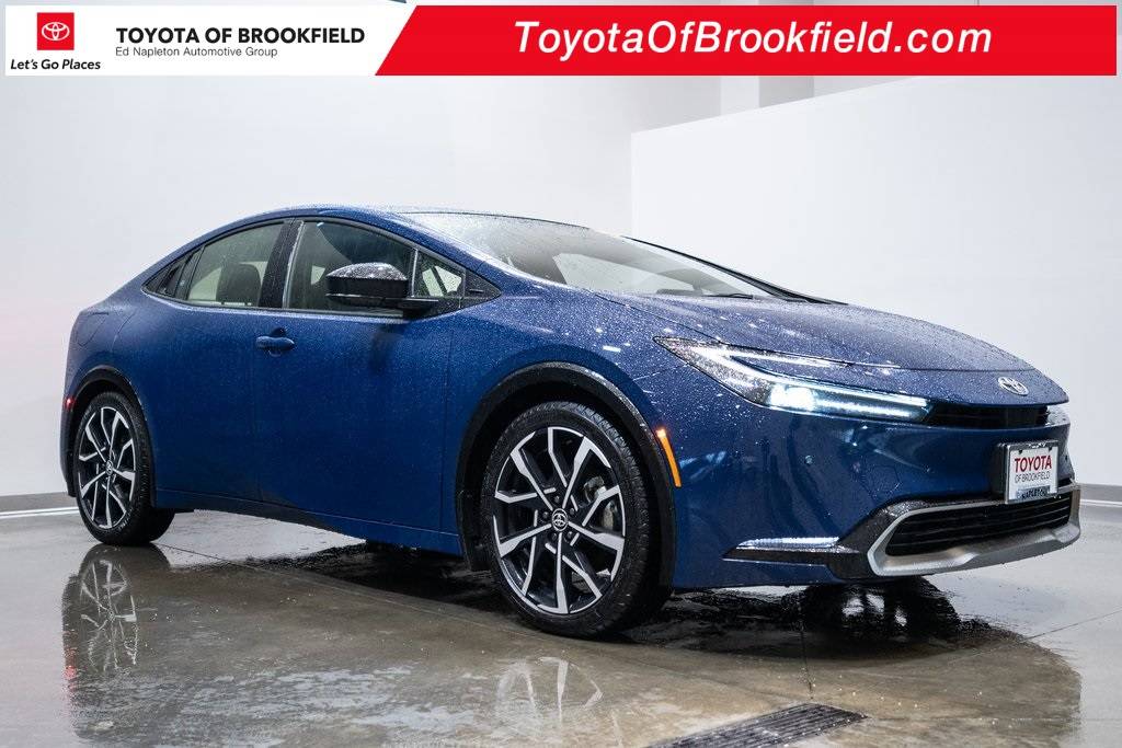 2024 Toyota Prius Prime XSE — Hatchback — 5,902 mi — Brookfield, WI