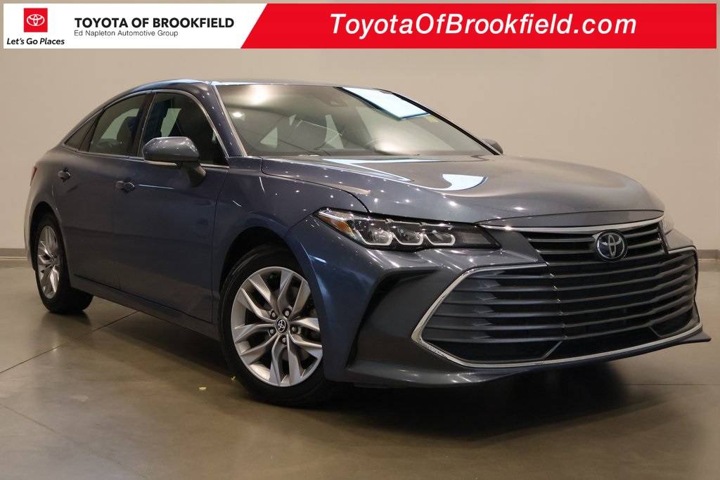 2022 Toyota Avalon XLE — Sedan — 69,520 mi — Brookfield, WI