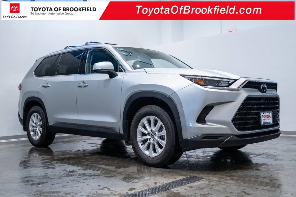 2024 Toyota Grand Highlander XLE — SUV — 28,157 mi — Brookfield, WI