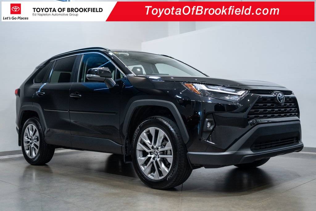2023 Toyota RAV4 XLE Premium — SUV — 12,330 mi — Brookfield, WI