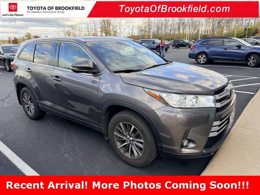 2018 Toyota Highlander XLE — SUV — 37,233 mi — Brookfield, WI