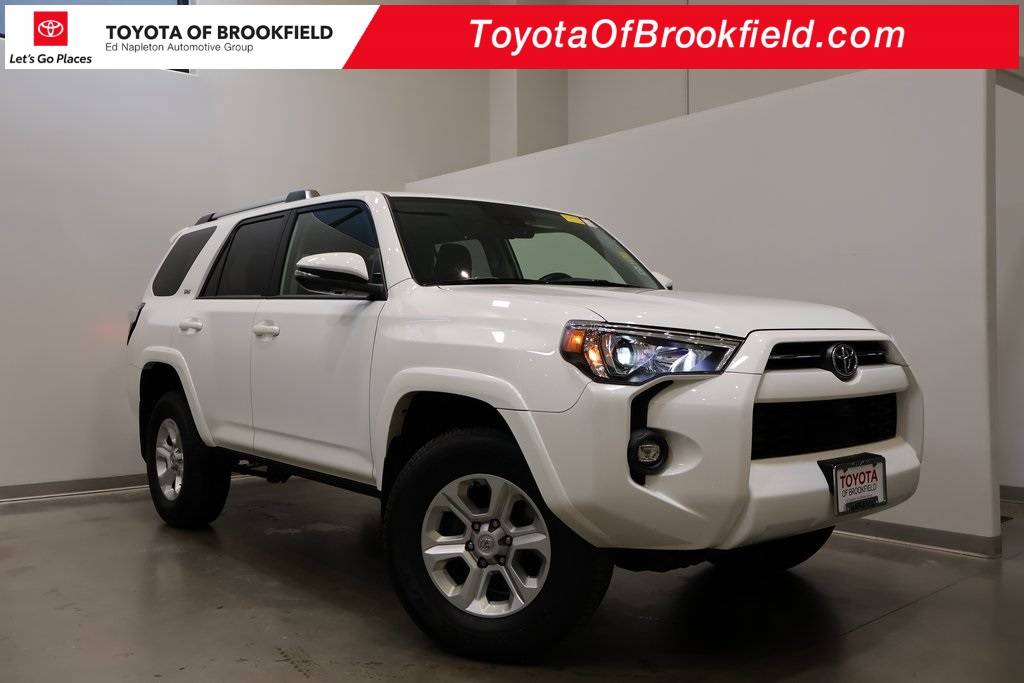 2022 Toyota 4Runner SR5 Premium — SUV — 39,965 mi — Brookfield, WI