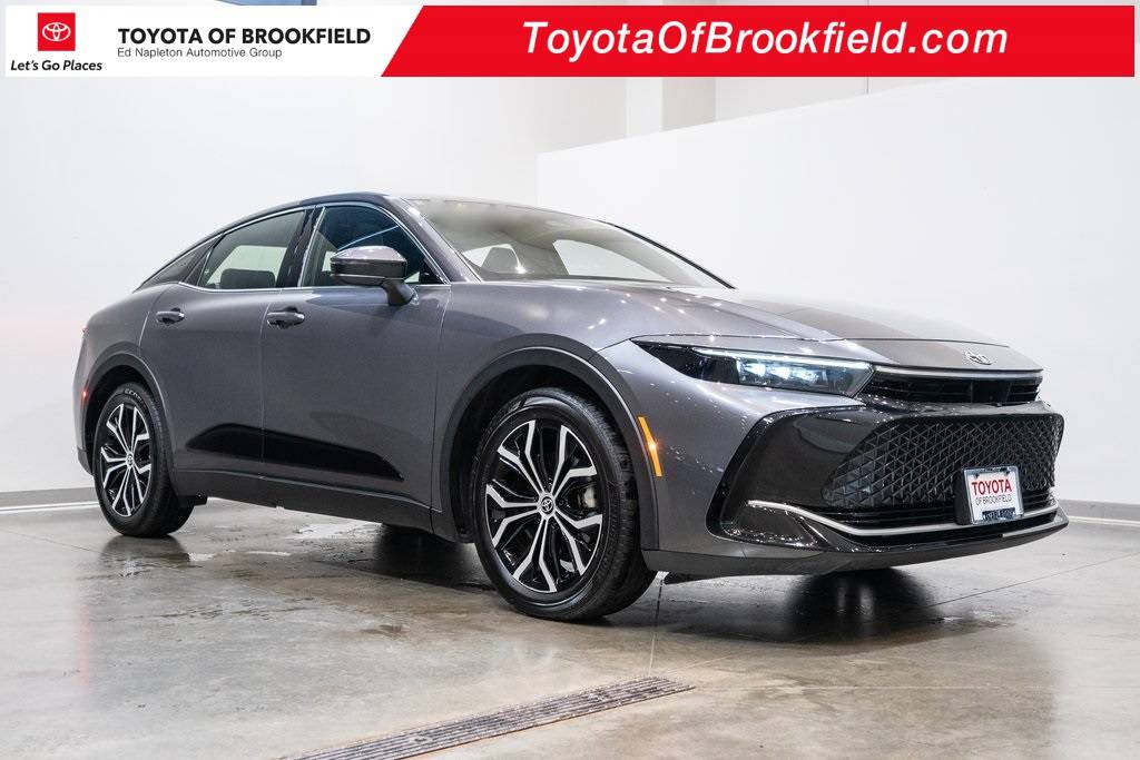 2024 Toyota Crown Limited — Sedan — 27,969 mi — Brookfield, WI