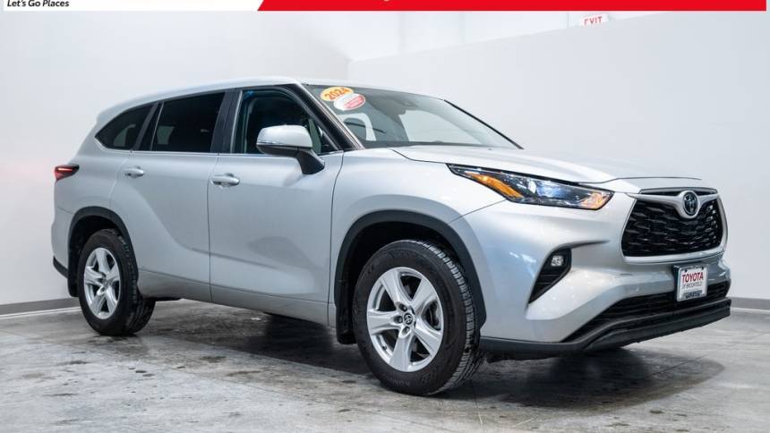 2024 Toyota Highlander LE — SUV — 21,058 mi — Brookfield, WI
