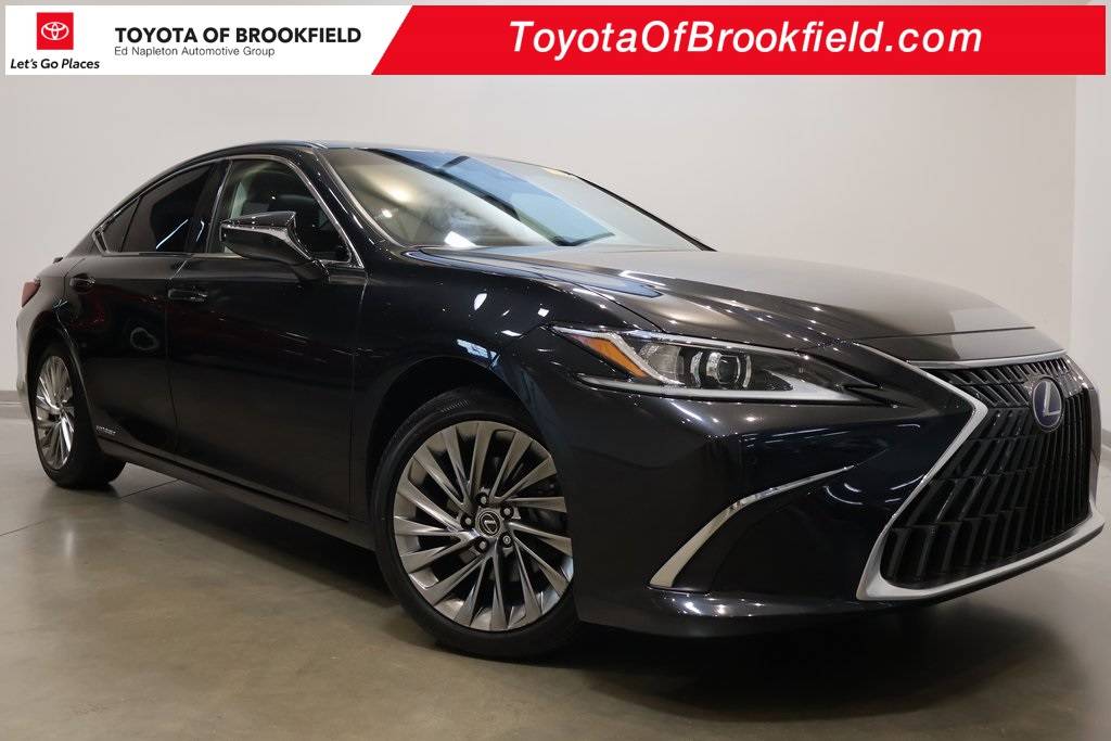 2022 Lexus ES ES 300h Luxury — Sedan — 63,969 mi — Brookfield, WI