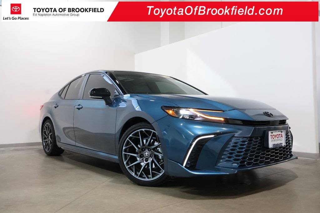 2025 Toyota Camry XSE — Sedan — 4,476 mi — Brookfield, WI