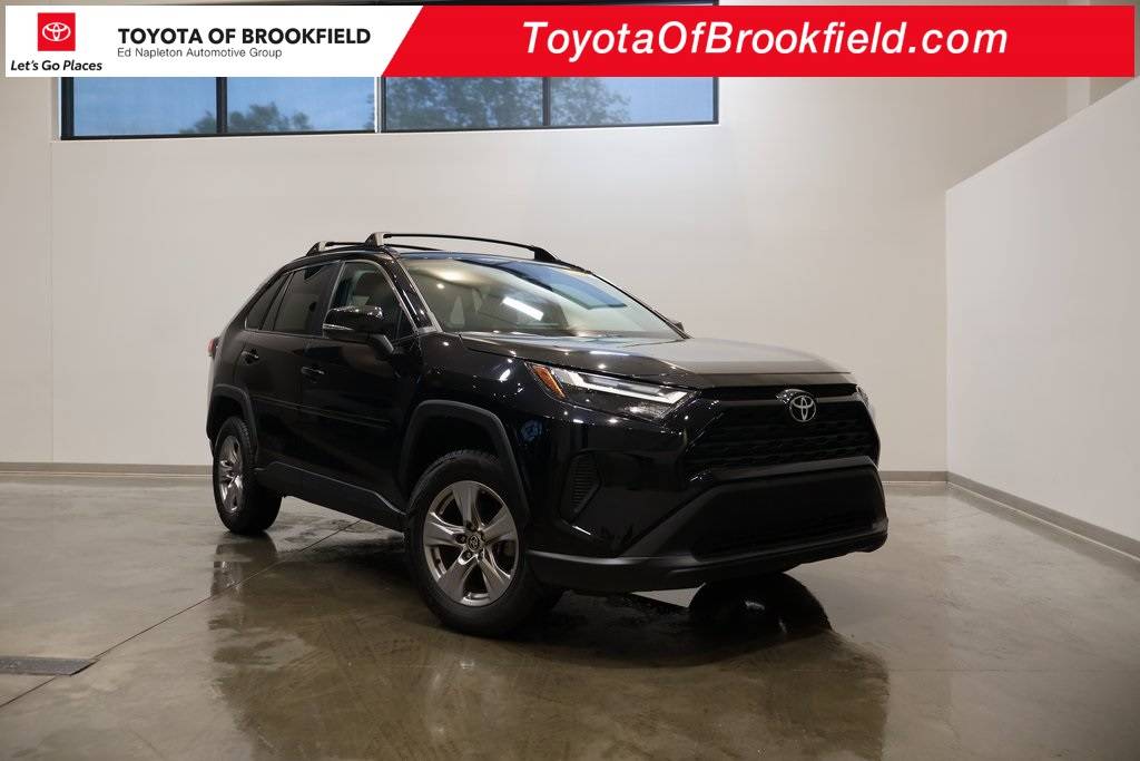 2022 Toyota RAV4 XLE — SUV — 36,307 mi — Brookfield, WI