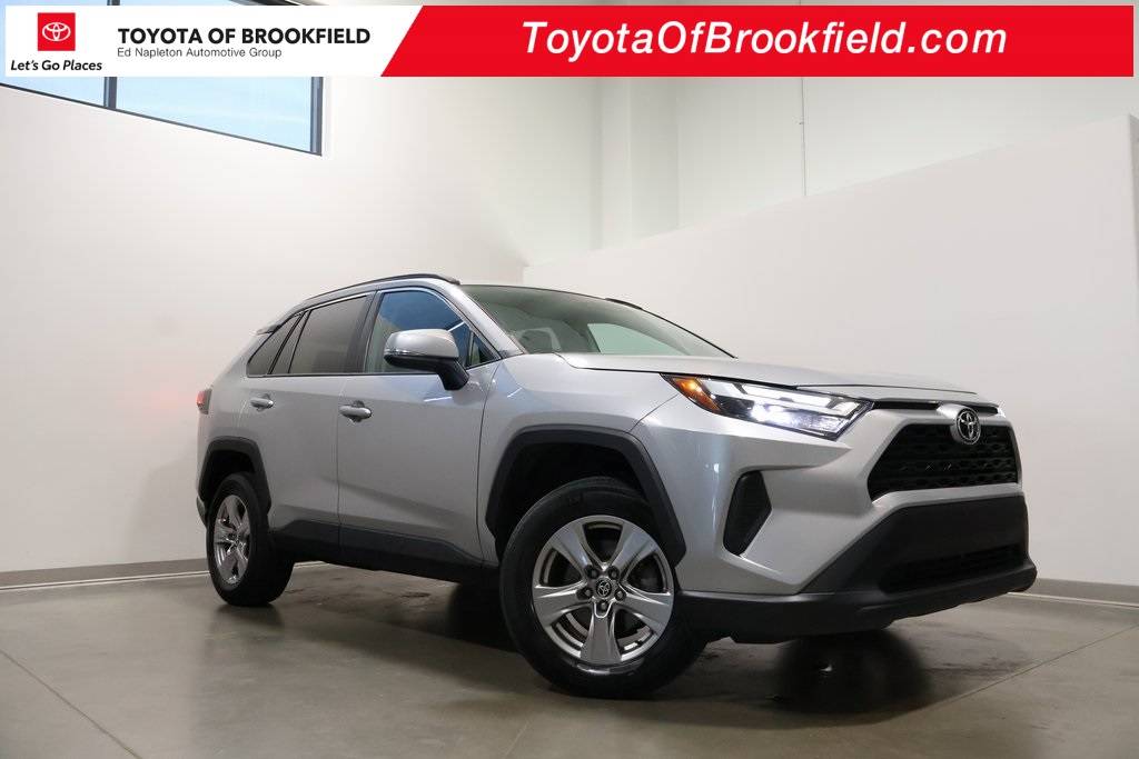 2022 Toyota RAV4 XLE — SUV — 61,544 mi — Brookfield, WI