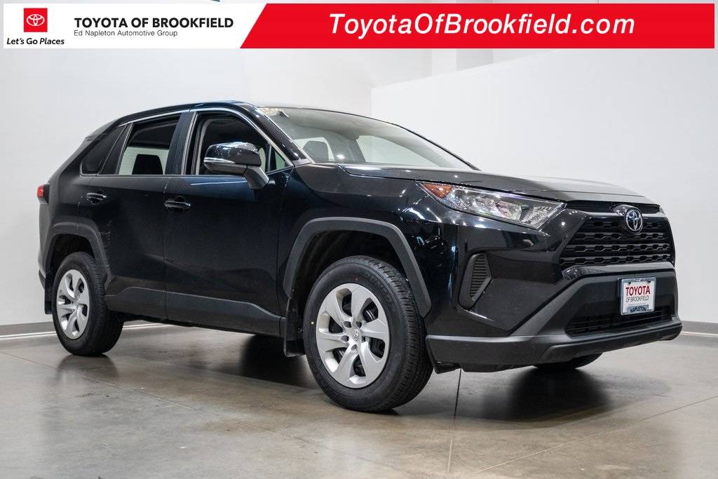2022 Toyota RAV4 LE — SUV — 33,361 mi — Brookfield, WI