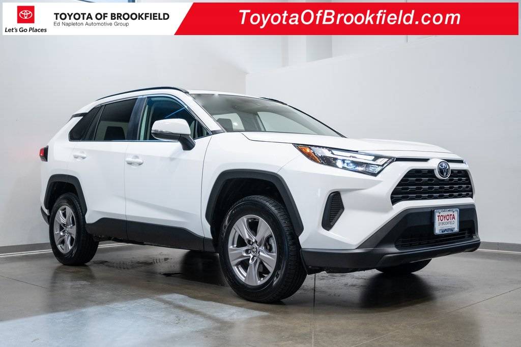 2022 Toyota RAV4 XLE — SUV — 34,352 mi — Brookfield, WI
