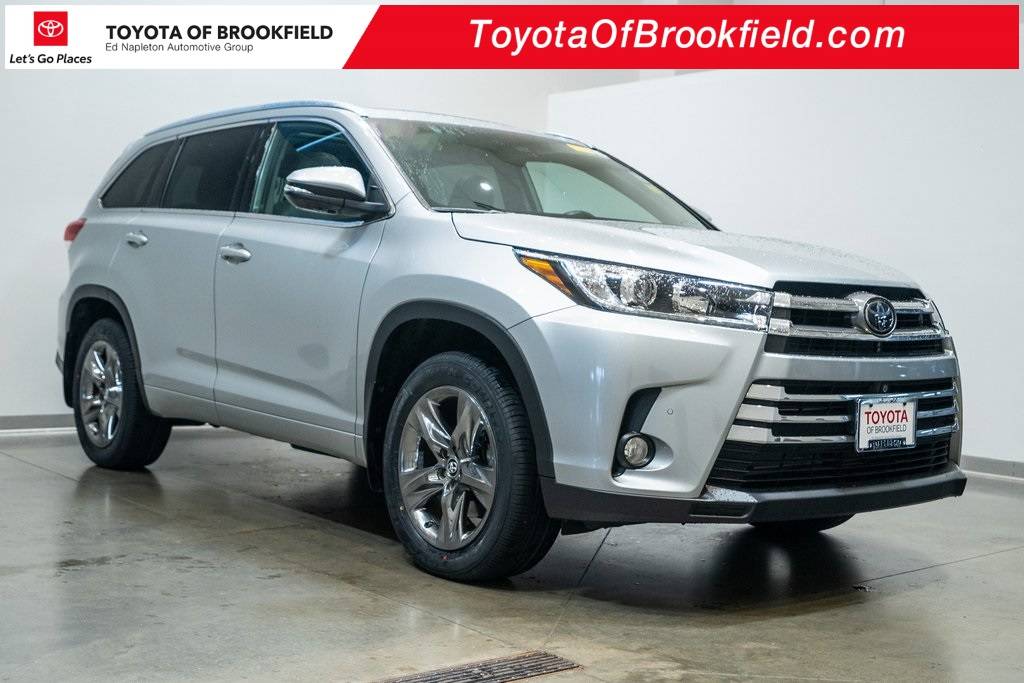 2018 Toyota Highlander Limited Platinum — SUV — 30,005 mi — Brookfield, WI